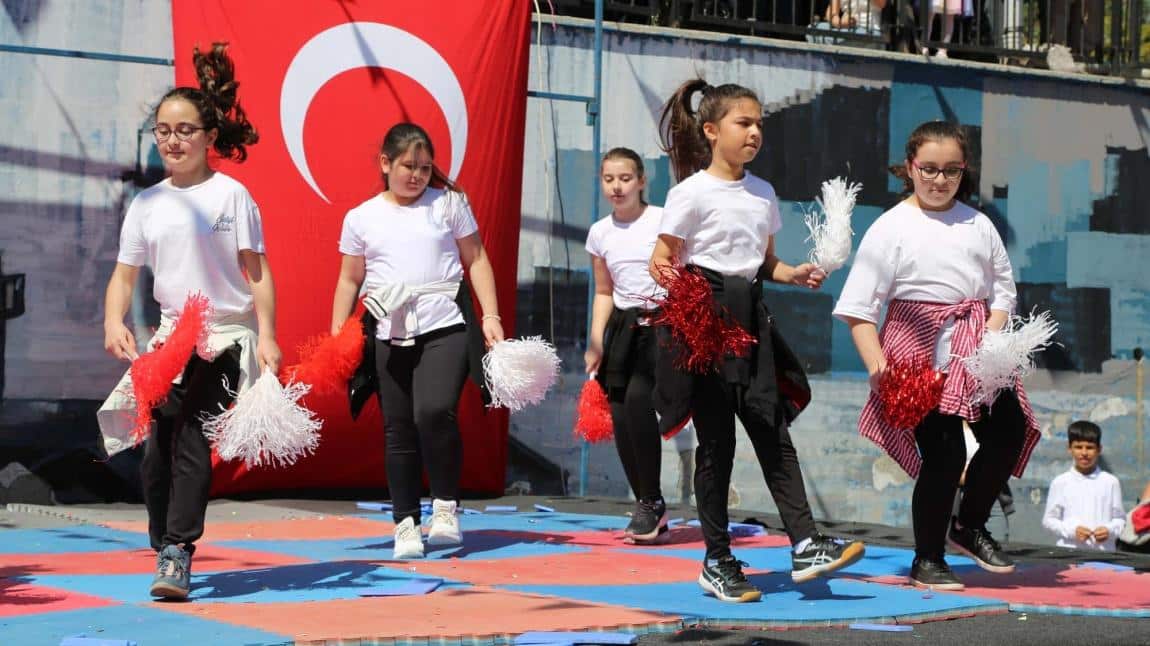 19 Mayıs Atatürk’ü Anma, Gençlik ve Spor Bayramımızı coşkuyla kutladık